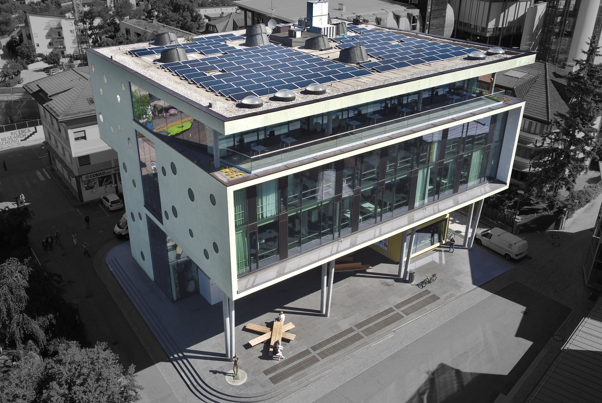 Biblioteca civica Brunico